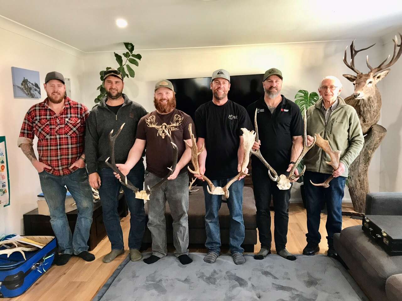 ANTLER MEASURING DAYS