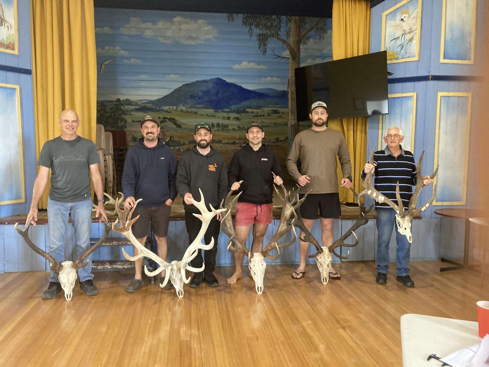 ANTLER MEASURING DAYS